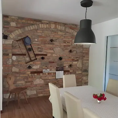 Lovely House In The Peacefull Place Of Градо