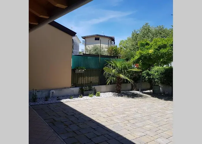 Lovely House In The Peacefull Place Of Grado