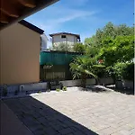 Lovely House In The Peacefull Place Of Grado