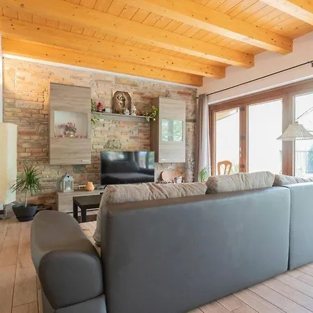 Lovely House In The Peacefull Place Of Willa Grado