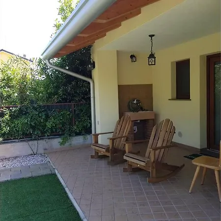 Lovely House In The Peacefull Place Of Villa *