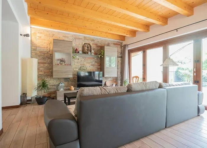 Lovely House In The Peacefull Place Of Willa Grado