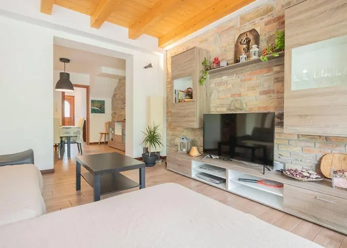 Lovely House In The Peacefull Place Of Willa